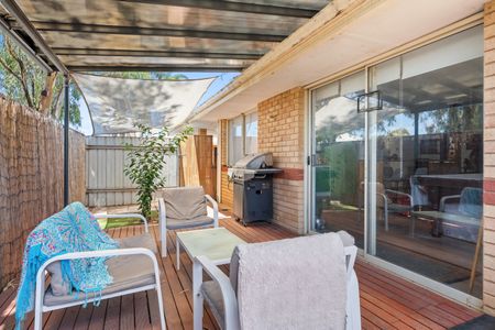 Low-Maintenance Living in a Convenient Location - Photo 3