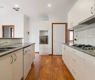 Spacious & Comfortable Family Home in a Great Location - Photo 3