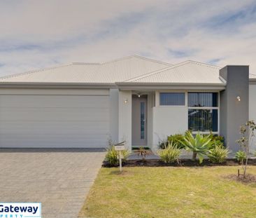 10 Massicot Road, TREEBY WA 6164 - Photo 4