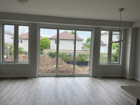 For Lease - 101 Marconi Court, London East, Ontario - Photo 4