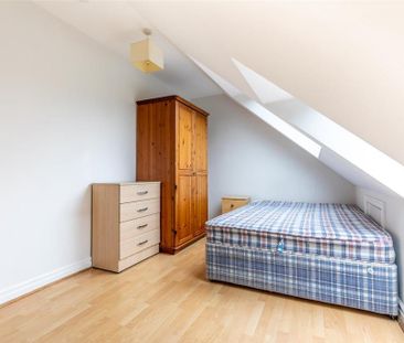 6 bedroom terraced house to rent - Photo 2