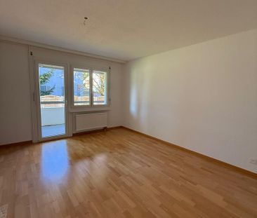 Helle 3.5-Zimmerwohnung im Hochparterre mit Balkon - Photo 1