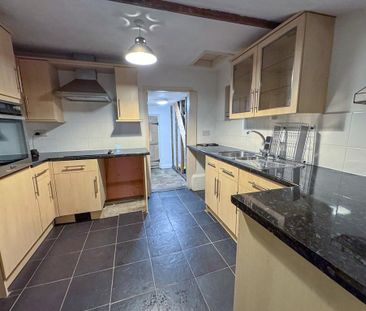 2 bedroom terraced house to rent - Photo 5