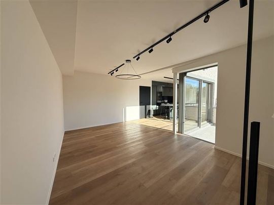 Appartement te huur - Foto 1