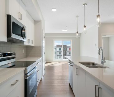 2416-33 Carringham Gate Nw - Photo 5