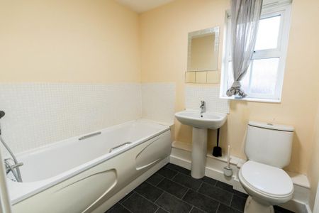 2 bedroom apartment to rent - Photo 2