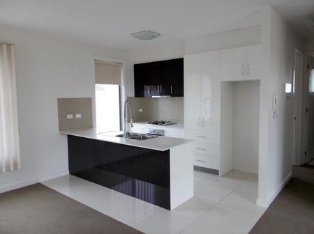 5/9 James Street, Heidelberg Heights - Photo 2