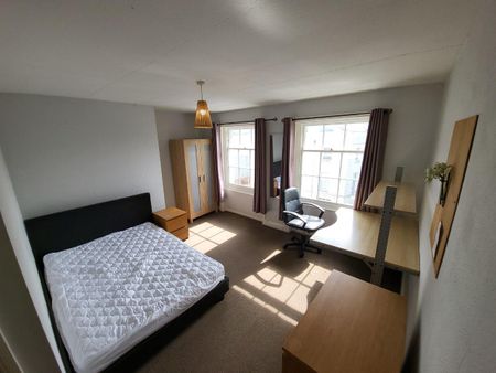 4 bedroom house, 2 en-suites - Photo 5