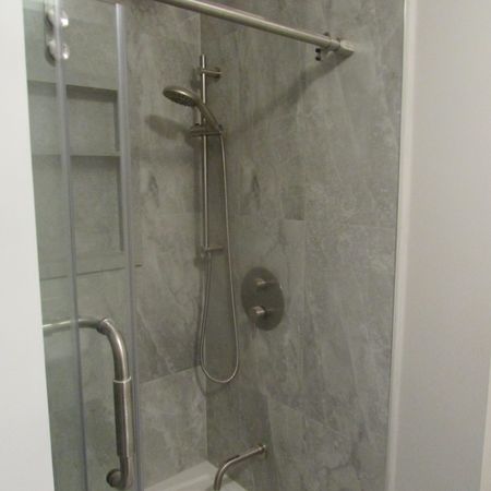 For Lease - 24A Roncesvalles Avenue Unit# 3rd Floor, Toronto, Ontario - Photo 4