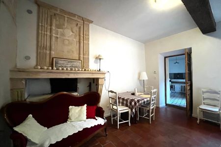 Bien rare à la location – Appartement de caractère en centre-ville - Photo 4