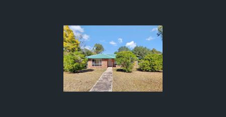 Family Living in a Great Location - Photo 3