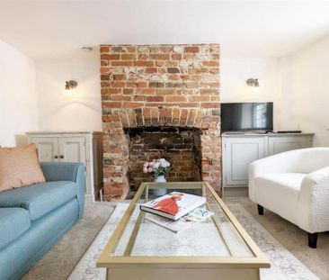 2 bedroom terraced house to rent - Photo 1
