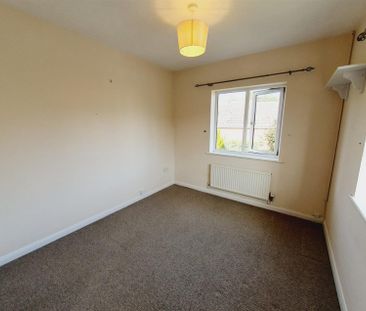 4 Bedroom House to Rent in Gillingham Road, Kettering, Northants, NN15 - Photo 6