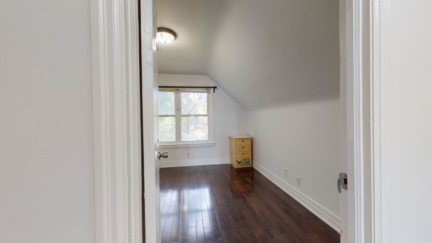 For Lease - 262 Poyntz Avenue Unit# Upper, Toronto, Ontario - Photo 1