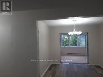 14 TOFIELD CRESCENT - Photo 3