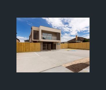 1/12 Bettina Street, Clayton, Vic 3168 - Photo 2