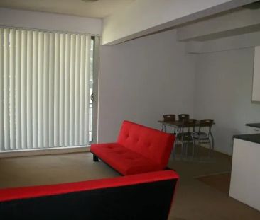 A Modern & Ultra Convenient Studio Apartment! - Photo 2
