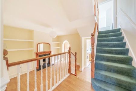 Room in a Shared House, Dunkeld Rd, SE25 - Photo 3