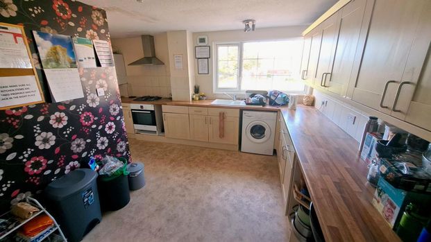 Tamar Green, Hemel Hempstead, HP2 6EP, Herts - Photo 1