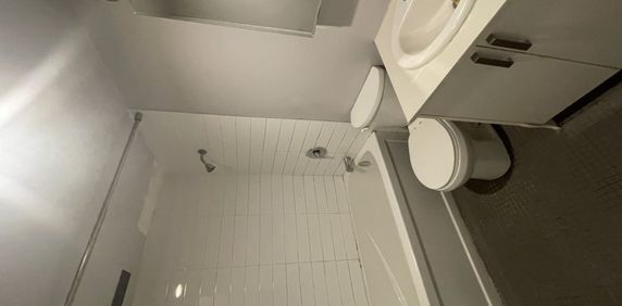 Westwood Towers - Photo 2