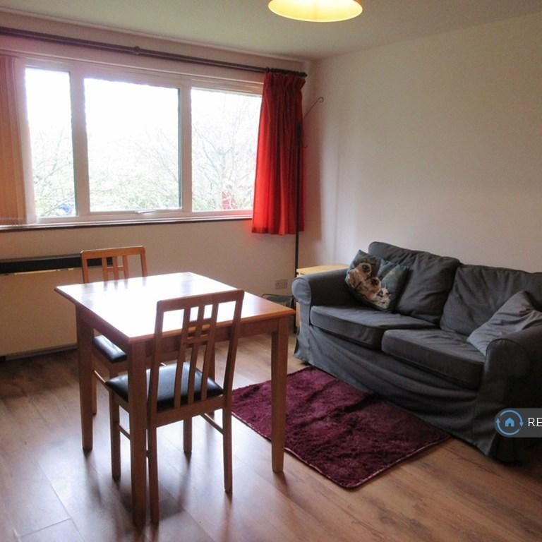 1 bedroom flat to rent - Photo 1