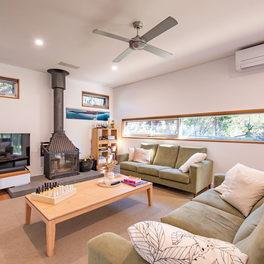 11 Gordon Street, - Photo 1
