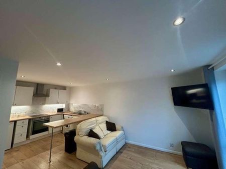 Causeway, Banbury, OX16 - Photo 3