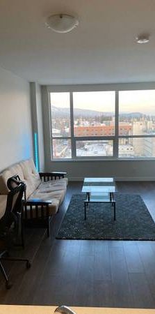 Best North Vancouver Building, View, Same Rent Furnished / Unfurnished - Photo 1