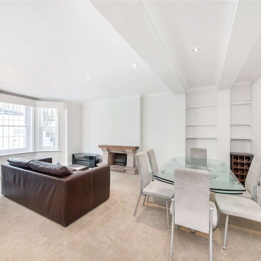 Two bedroom apartment enjoying a private garden and benefitting form close proximity to the shops, bars and restaurants of the Fulham Road. - Photo 1