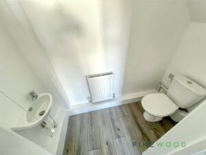 2 BEDROOM House - End Terrace - Photo 5