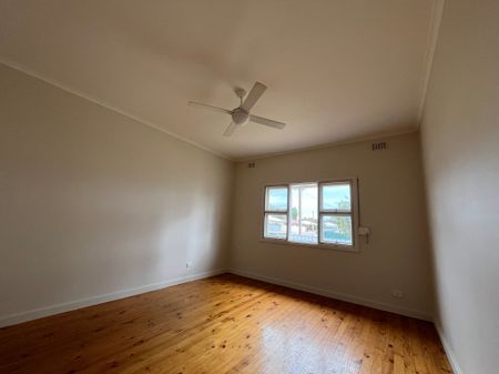 11 Stuart Terrace, Port Augusta - Photo 2