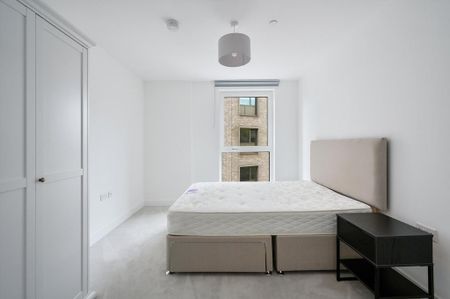 3 bedroom flat to rent - Photo 5