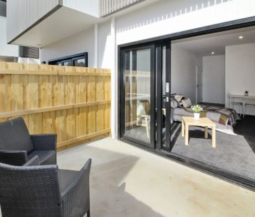 2 Sycamore Street, Hamlyn Heights - Photo 1