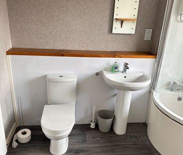 1 Bed Flat, Darleith Street, G32 - Photo 2