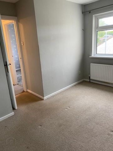 19 West Road, Portglenone, Ballymena, BT44 8BA - Photo 3