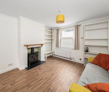 2 bedroom terraced house to rent - Photo 2