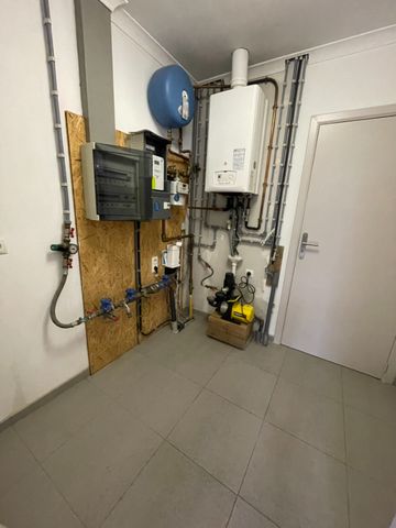 EENGEZINSWONING + tuin - Photo 5