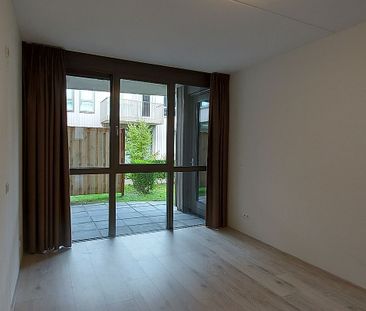 M H Trompstraat 57 - foto 1