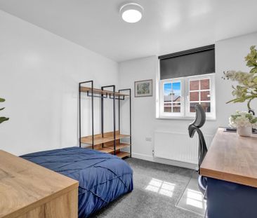 1 bedroom in a house share to rent - Photo 4