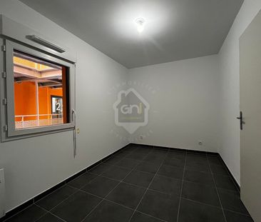 T4 DUPLEX - RES. ATELIERS ARLES, - Photo 4
