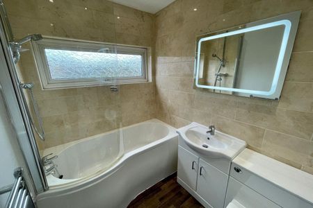 Earls Field - Photo 5