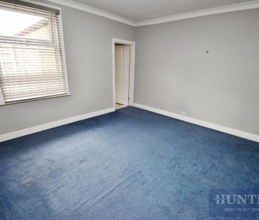 2 bedroom end of terrace house to rent - Photo 3