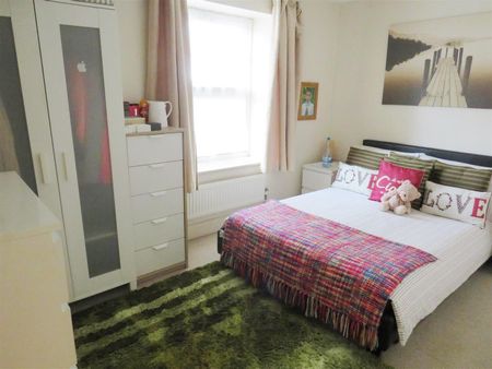 Hill Lane, Southampton - Photo 4