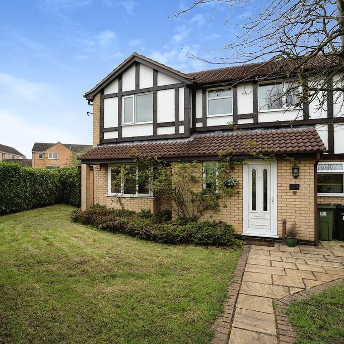 4 bedroom detached house to rent - Photo 1