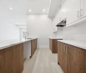 For Lease - 3322 Umar Avenue, Oakville, Ontario - Photo 4