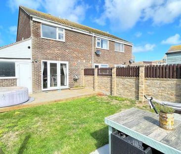 2 bedroom end of terrace house to rent - Photo 3
