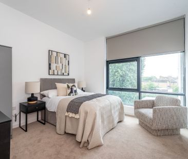 Lakeside Close, Staines Upon Thames - Photo 4