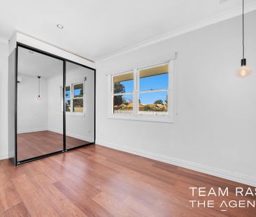 Modern Family Home in Prime Cloverdale - Photo 4