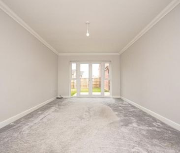 4 bedroom detached house to rent - Photo 3