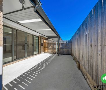 32 Rochelle Street, Moncrieff ACT 2914 - Townhouse For Rent | Domain - Photo 5